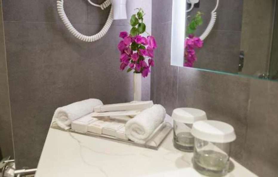 Comfort Hotel Jeddah King Road