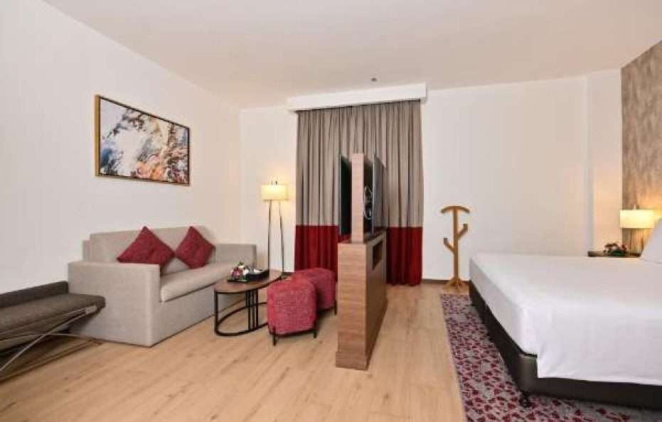 Comfort Hotel Jeddah King Road