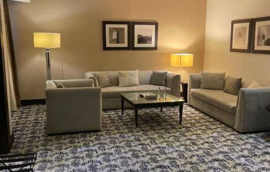 Golden Tulip Hail
