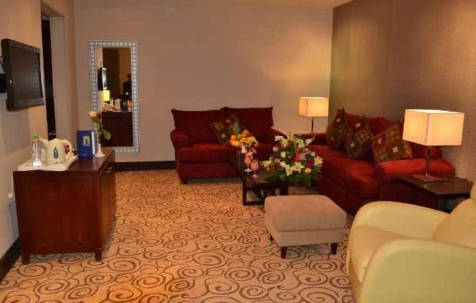 Golden Tulip Hail