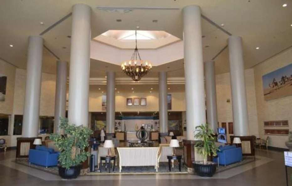 Golden Tulip Hail